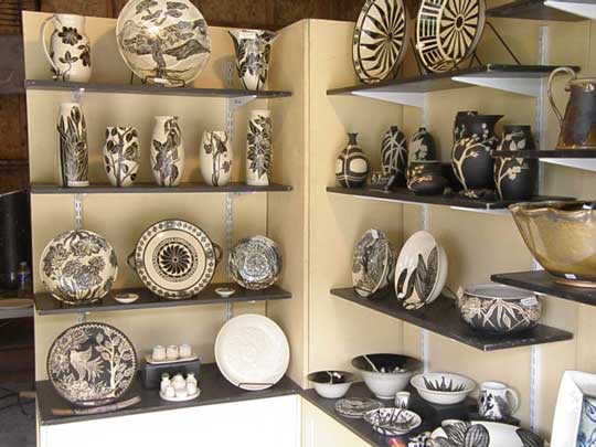 The Independent Potters’ Association displayed many fine pieces at the Art Park