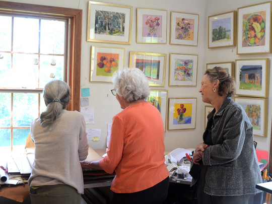 Satisfied Art Trail customers at Mary Padgett's studio